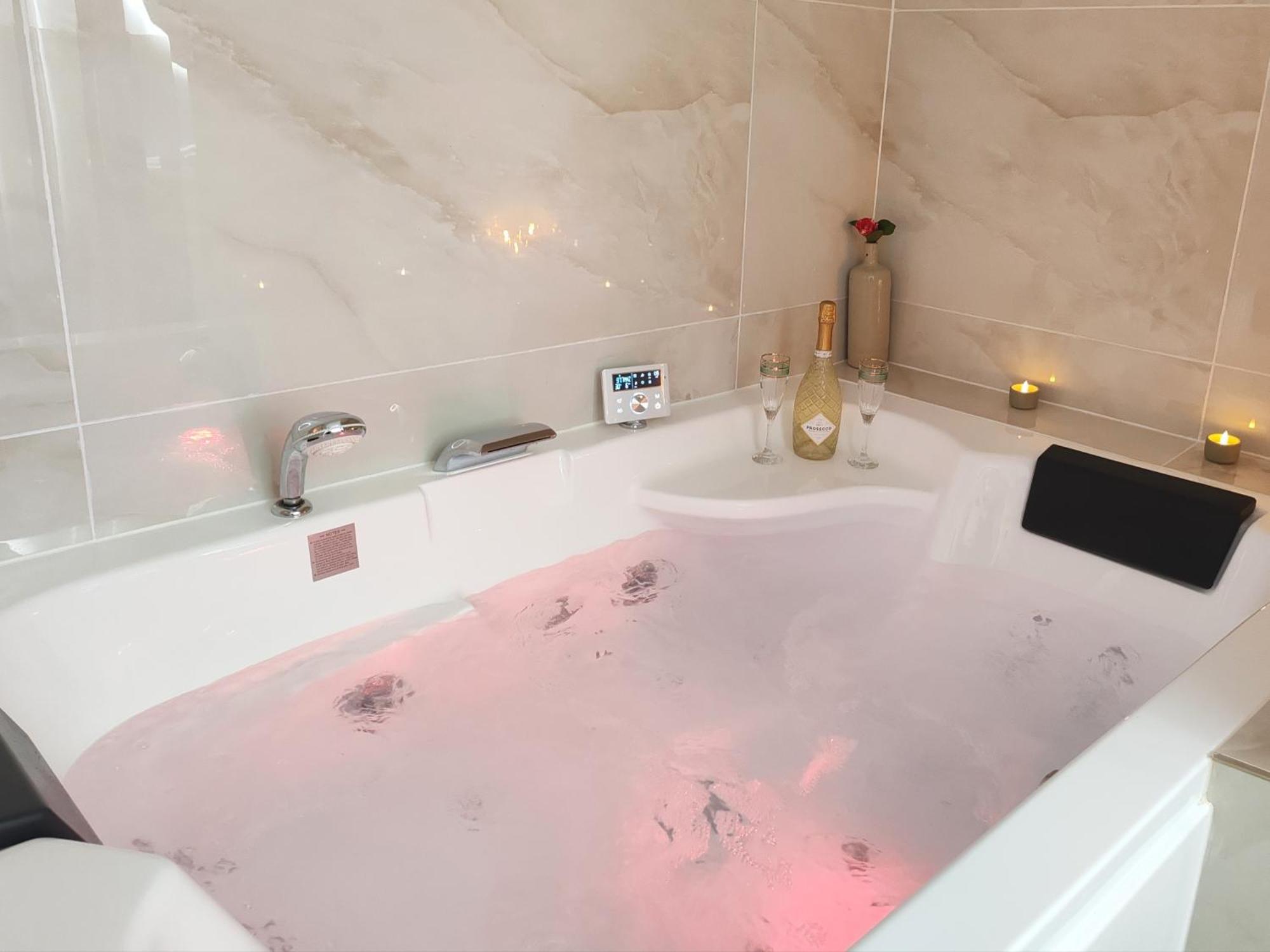 Appartement Bulle D'Antan En Coeur De Ville - Monument Classe Historique - Grand Jaccuzi Castres  Zewnętrze zdjęcie